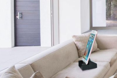 Android charging station with hidden 1080p camcorder and WiFi - Image 3