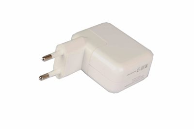 Ladeadapter mit Full-HD-Aufzeichnung 1