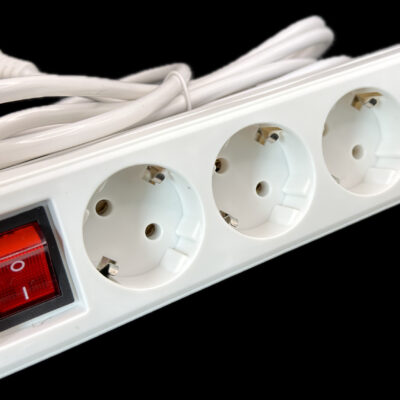 Wifi-HD-Kamera im Steckdosenverteiler